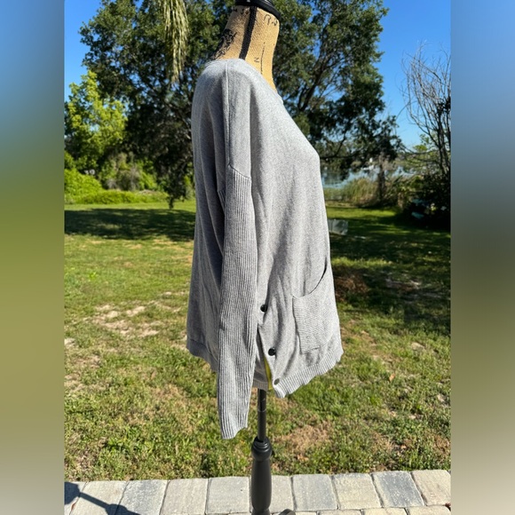 Lisa Todd Sweater Cashmere Cotton Side Button Slit Grey Size Small - Picture 6 of 11